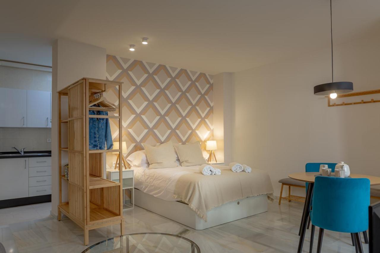 Teatro Suites Malaga Playa Exteriör bild