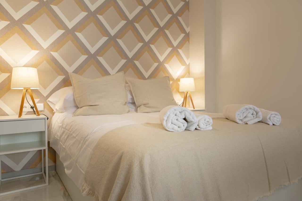 Teatro Suites Malaga Playa Exteriör bild